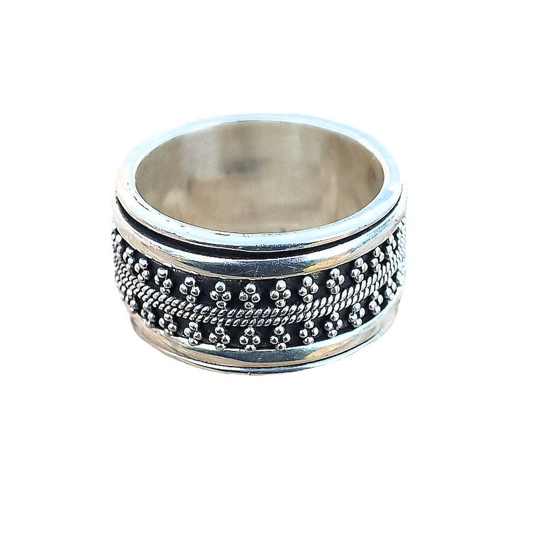 SPINNING BAND RING